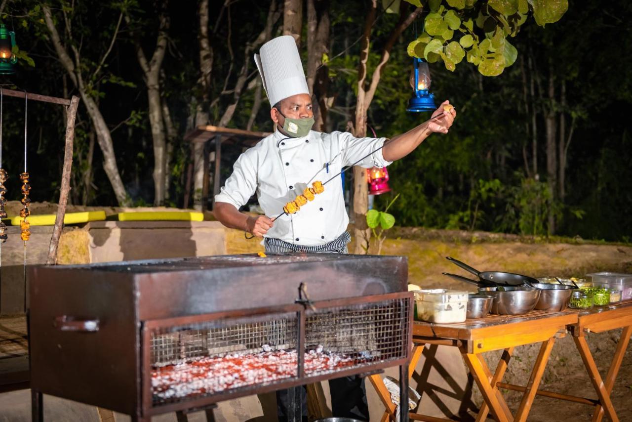 Kanha Jungle Camp Bagian luar foto